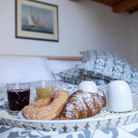 La Finestra Sul Borgo Tatil Evi Atrani